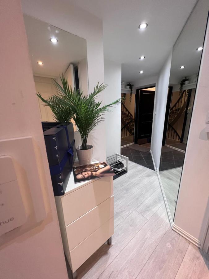 Elegant Private Room Oslo Central - Grunerlokka 1Km From Oslo S Station Ngoại thất bức ảnh